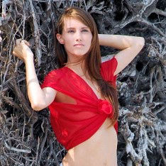 FetishNetwork Kaci and Trish footjob