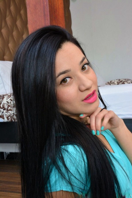 MAMACITAZ - Dominant Latina With Big Ass Takes Revenge