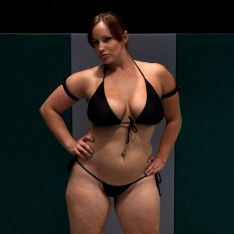 Veruca James and Mona Wales top Bella Rossi!