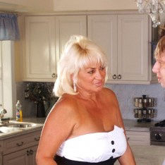 Old mommy with her beauty getting kinky