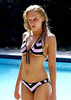 Ludivine Sagnier nude - Swimming Pool